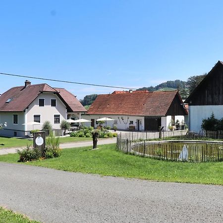 Lackenbauer Apartment Muggenau Exterior foto